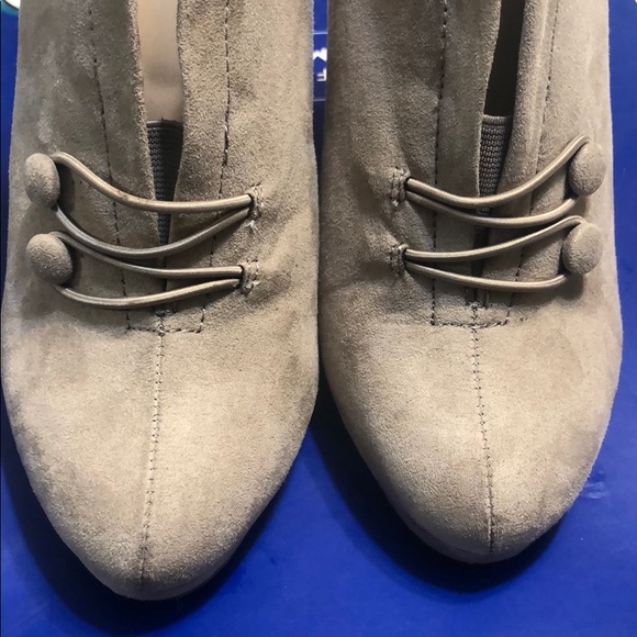 Booties - Picture 5 of 6